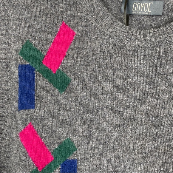 Goyol Mongolian Cashmere Sweater Vest - Picture 5 of 6